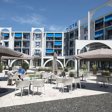 Brit Du Hotel