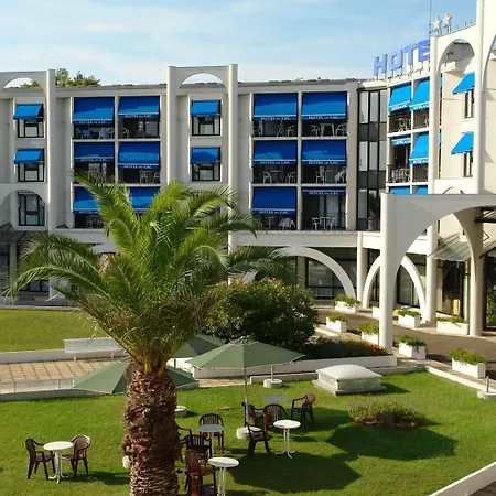 Hotel Brit Du