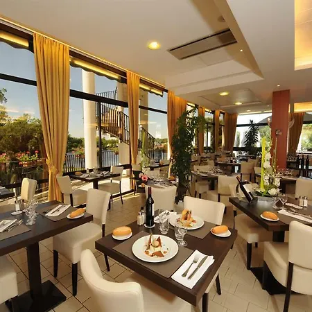 Brit Du Hotel 2*